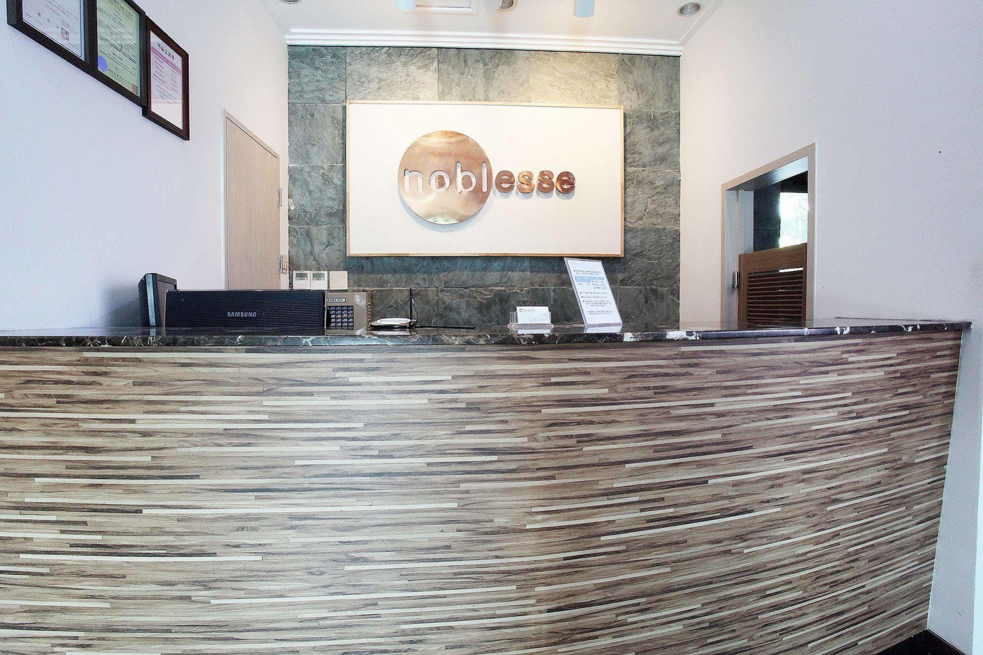 Noblesse Hotel Jeju Exterior foto